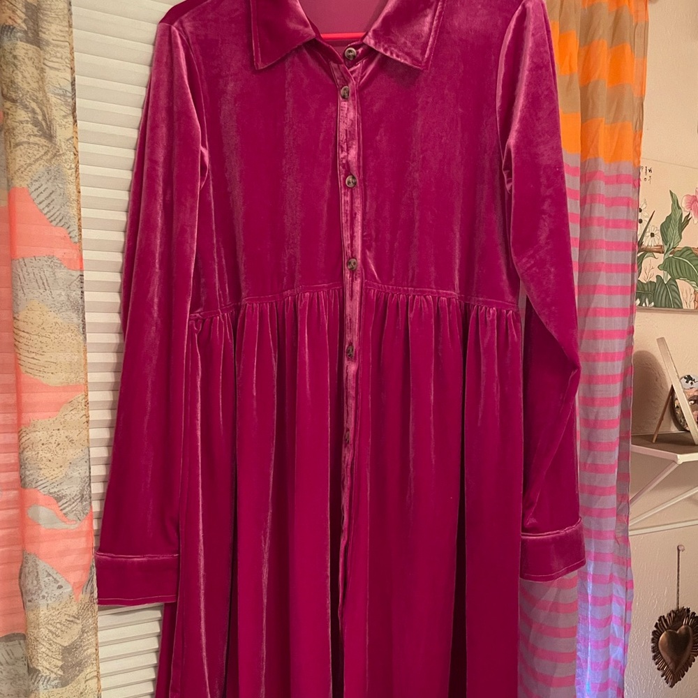 JODIFL Velvet Button-Down Dress in Rich Pink
